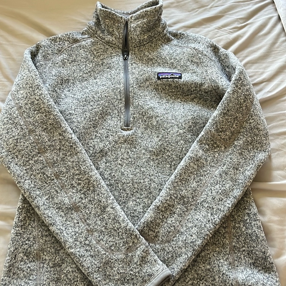 Gray Patagonia quarter zip
